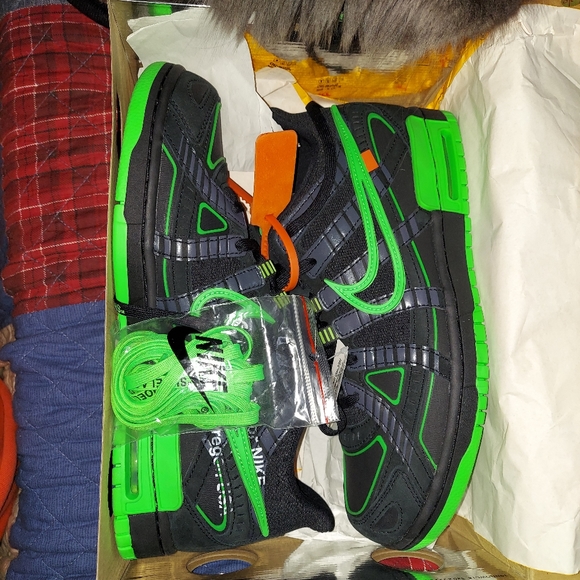 Meet your Posher, John - Picture 7 of 10